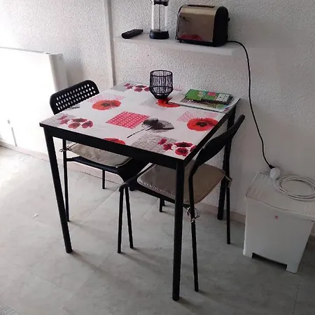 Apartment Proche Des Cures
